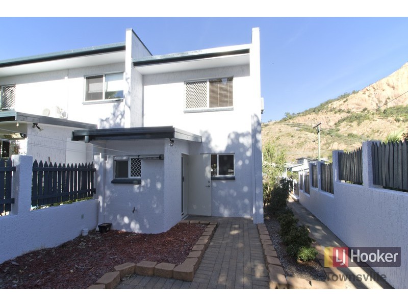 1/29 Victoria Street, North Ward QLD 4810