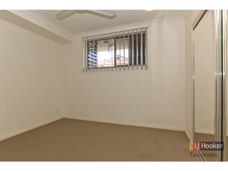 6/13 Albert Street, Cranbrook QLD 4814