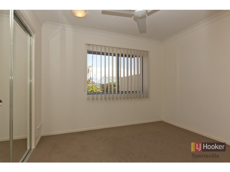 6/13 Albert Street, Cranbrook QLD 4814