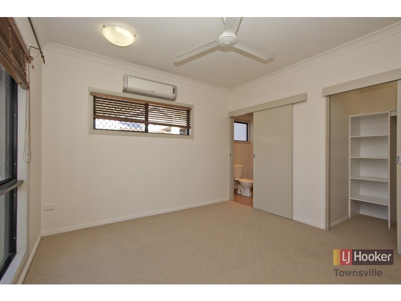 21 St Ives Court, Mount Louisa QLD 4814