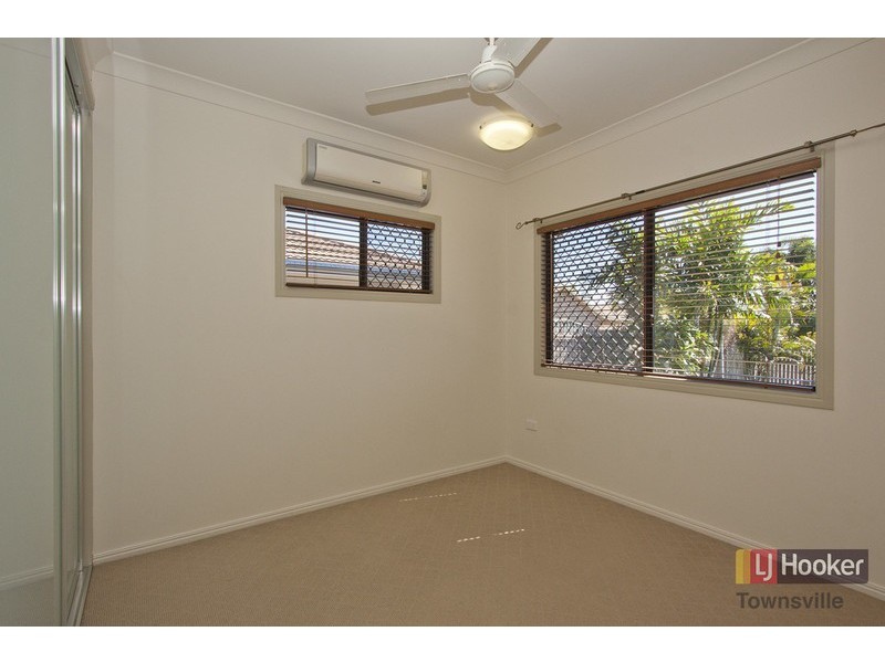 21 St Ives Court, Mount Louisa QLD 4814