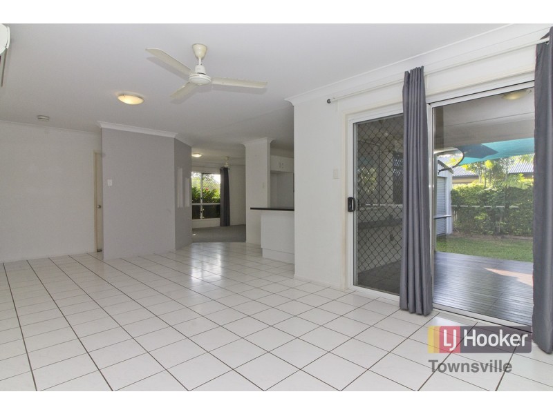 12 Gernika Court, Bushland Beach QLD 4818