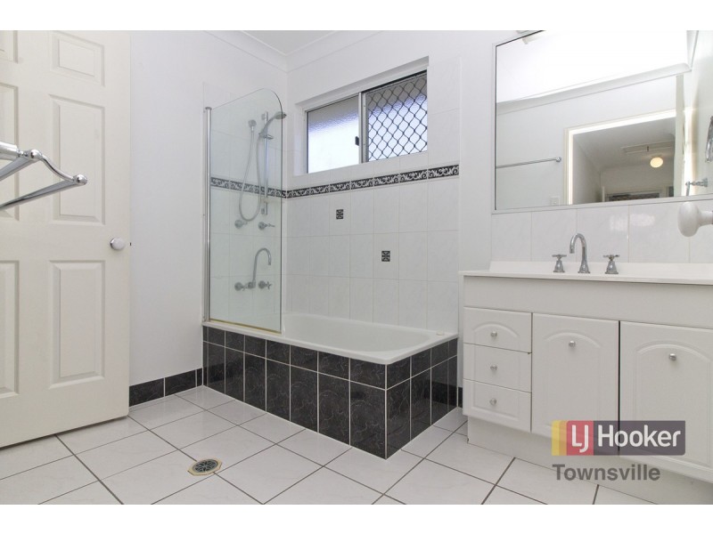 12 Gernika Court, Bushland Beach QLD 4818