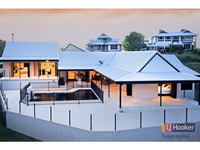 21 Balmoral Drive, Castle Hill QLD 4810