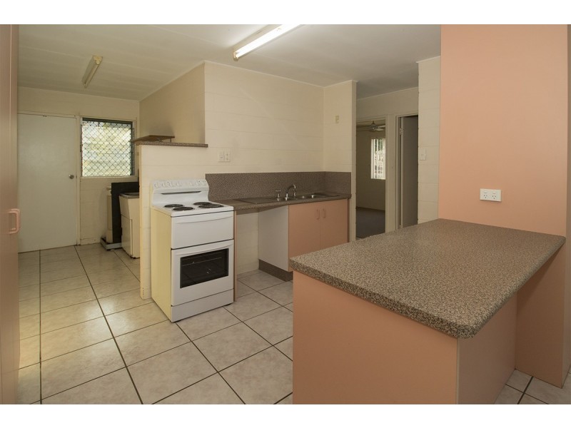 2/6 Bambil Court, Mount Louisa QLD 4814