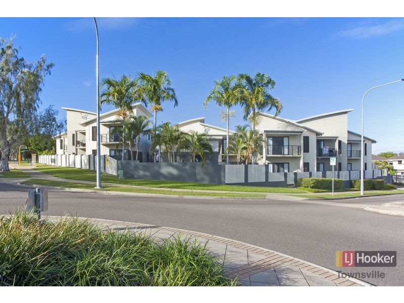 2/2 Freshwater Drive, Douglas QLD 4814