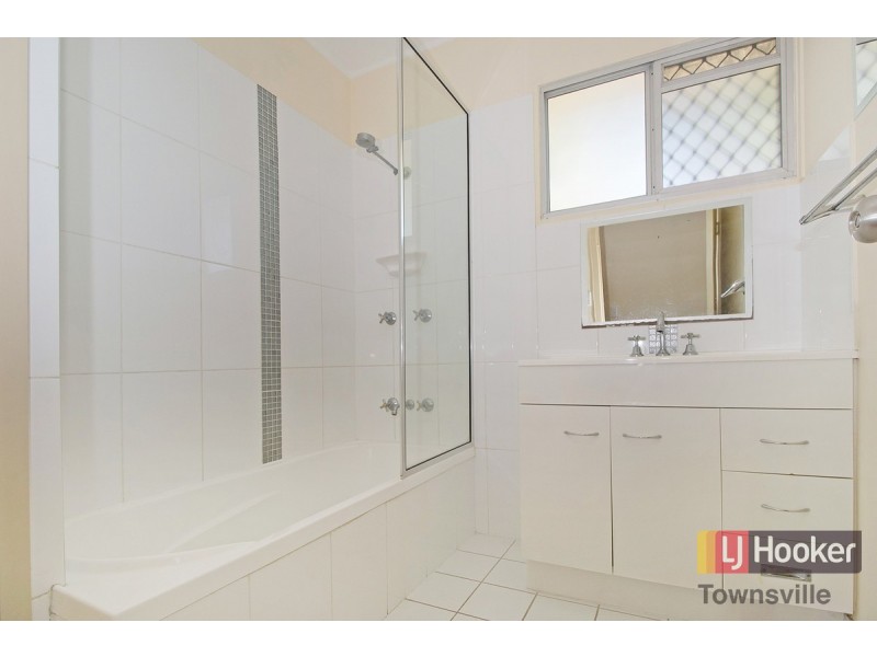 31 Etheridge Street, Mount Louisa QLD 4814