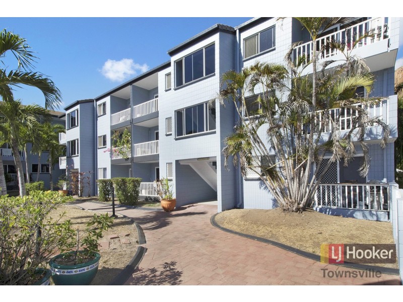 104/15-19 Gregory Street, North Ward QLD 4810