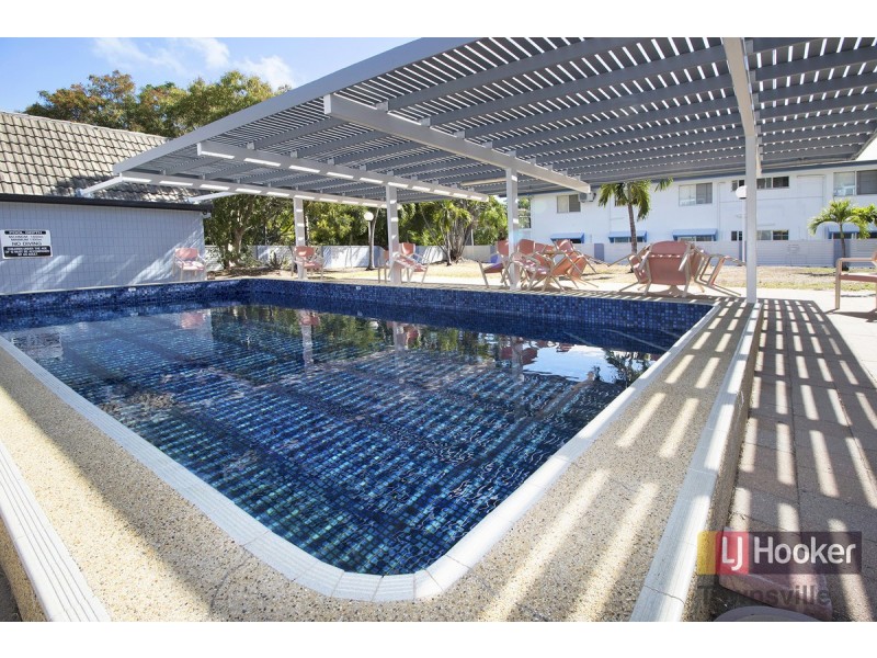 104/15-19 Gregory Street, North Ward QLD 4810