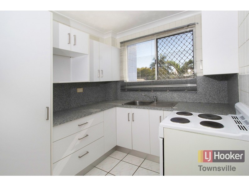 104/15-19 Gregory Street, North Ward QLD 4810