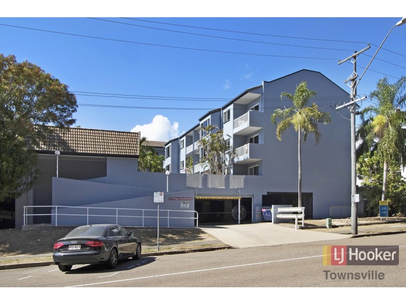 104/15-19 Gregory Street, North Ward QLD 4810