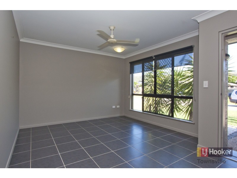 12 Redgum Court, Mount Louisa QLD 4814