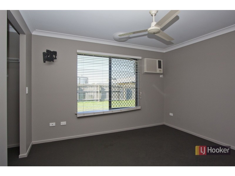 12 Redgum Court, Mount Louisa QLD 4814