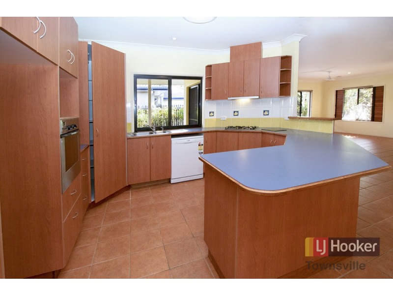 4 New England Court, Douglas QLD 4814
