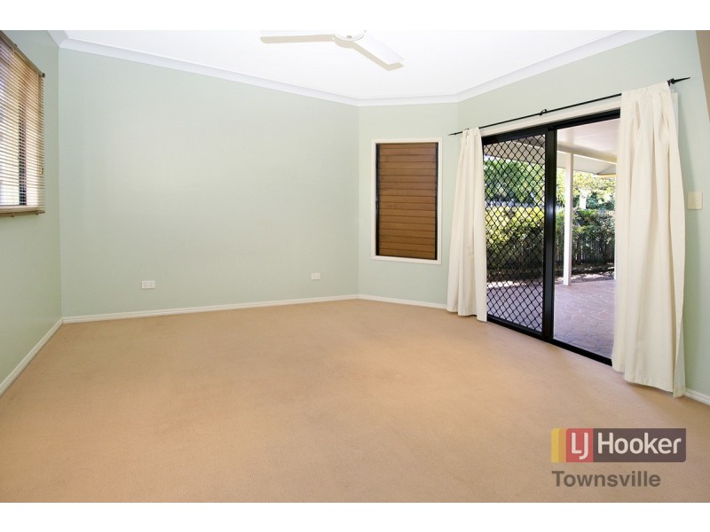4 New England Court, Douglas QLD 4814