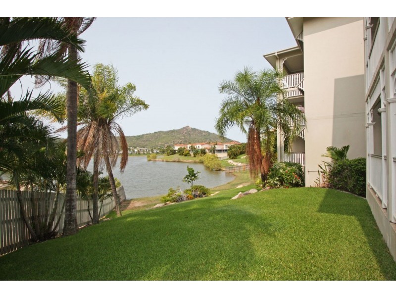 7/16-22 Martinez Avenue, West End QLD 4810