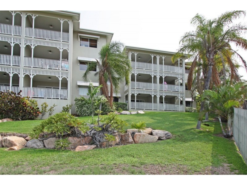 7/16-22 Martinez Avenue, West End QLD 4810