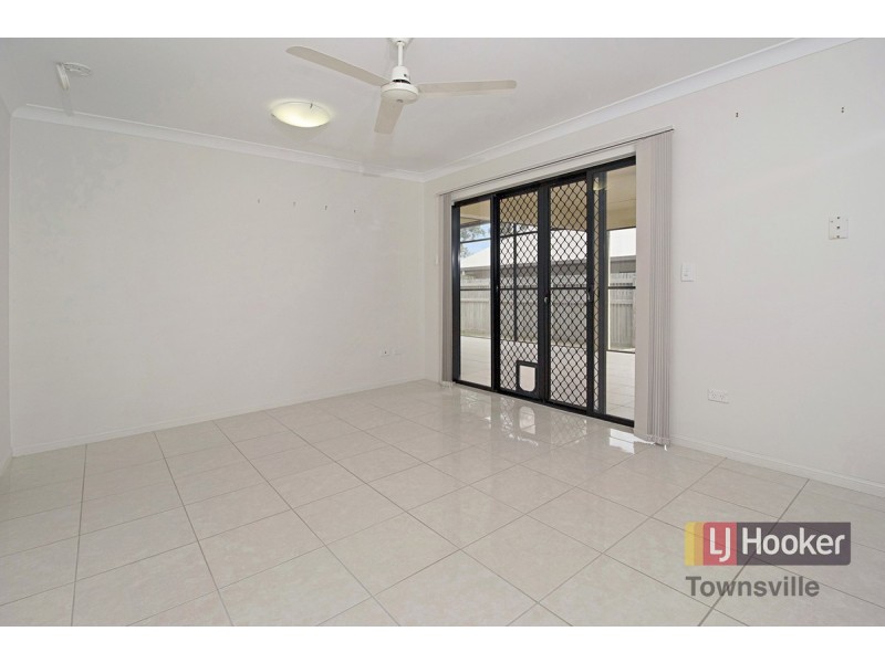 58 Daintree Drive, Bushland Beach QLD 4818