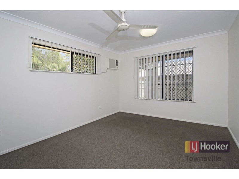 58 Daintree Drive, Bushland Beach QLD 4818