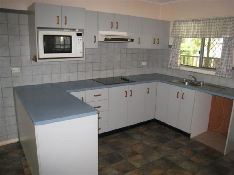 57 Poinciana Street, Cranbrook QLD 4814