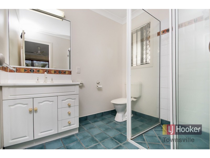4 Yale Close, Douglas QLD 4814
