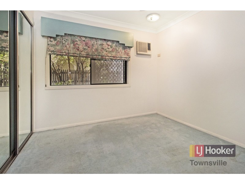 4 Yale Close, Douglas QLD 4814