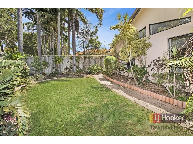 4 Yale Close, Douglas QLD 4814