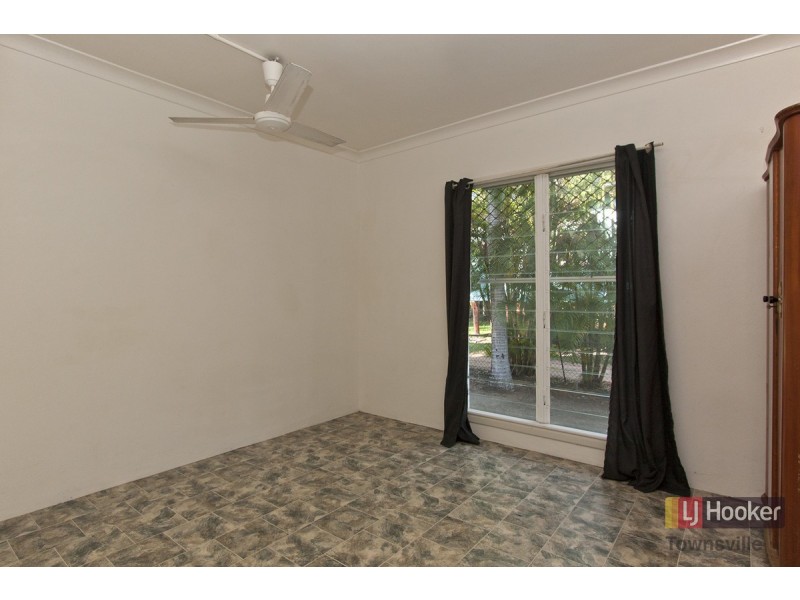 3/15 Carr Street, Hermit Park QLD 4812