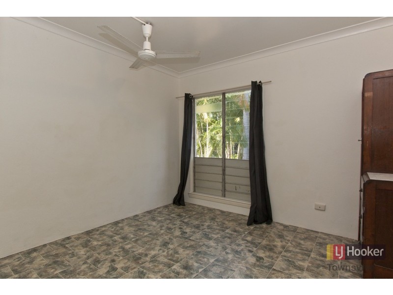 3/15 Carr Street, Hermit Park QLD 4812