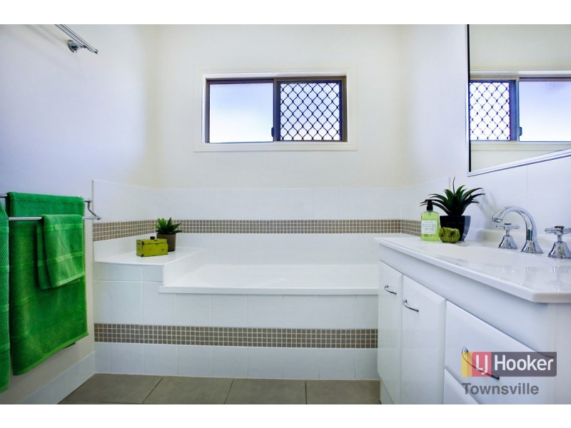 13 Springbank Circuit, Idalia QLD 4811