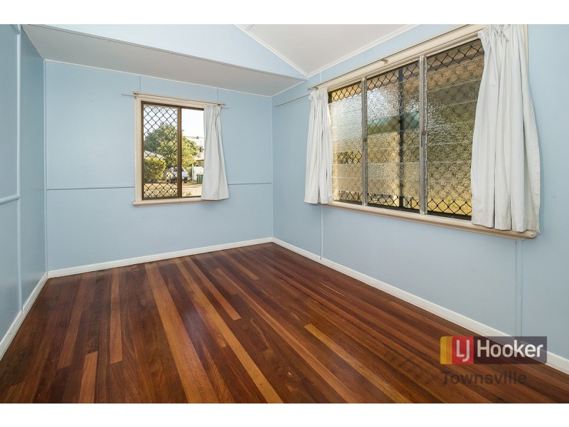 5 Hopkins Street, Currajong QLD 4812