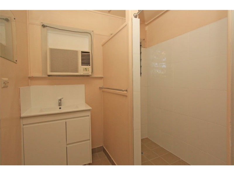 1/132 Bayswater Road, Pimlico QLD 4812