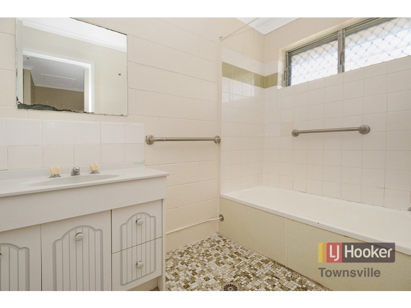 1/67 Love Lane, Mundingburra QLD 4812