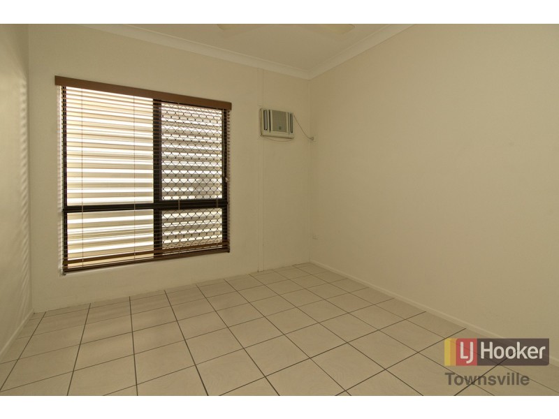 11/2 Freshwater Drive, Douglas QLD 4814