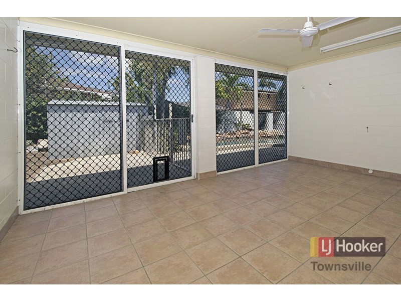 17 Burgess Street, Aitkenvale QLD 4814