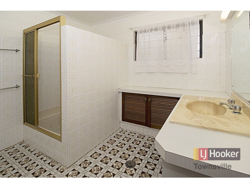 17 Burgess Street, Aitkenvale QLD 4814