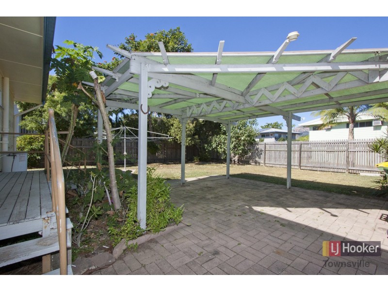 12 Bomana Street, Aitkenvale QLD 4814
