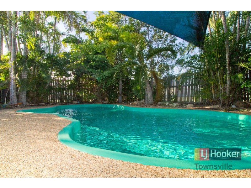12 Gernika Court, Bushland Beach QLD 4818