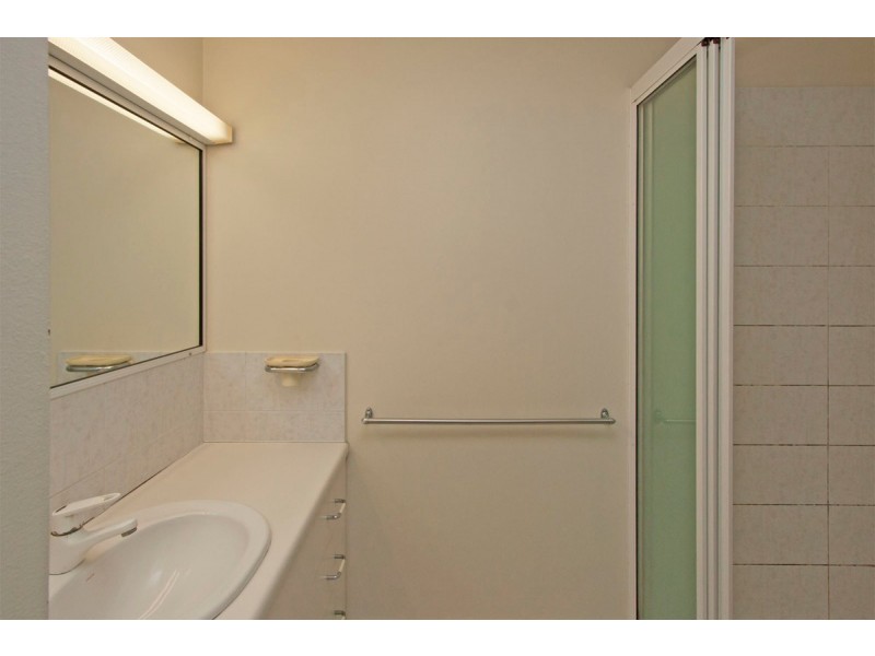 2/2 Oxley Street, Townsville City QLD 4810