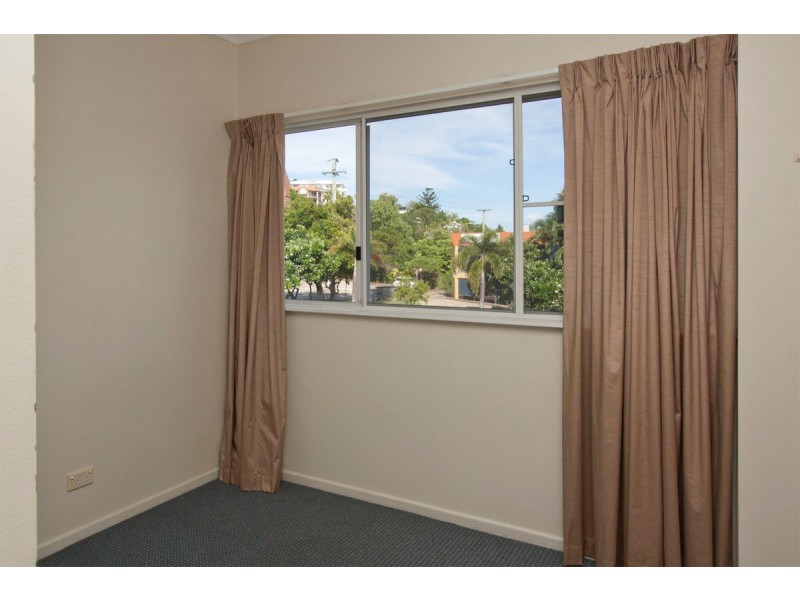 2/2 Oxley Street, Townsville City QLD 4810