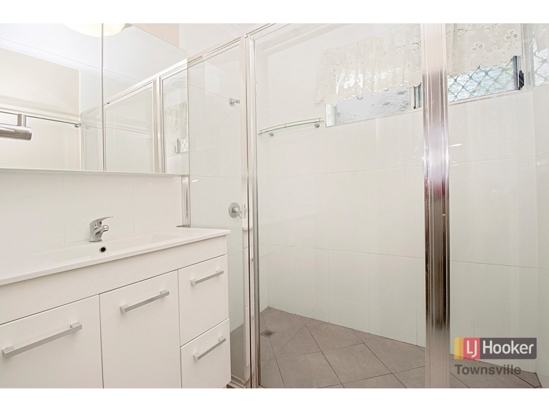 21 Jefferson Crescent, Kirwan QLD 4817