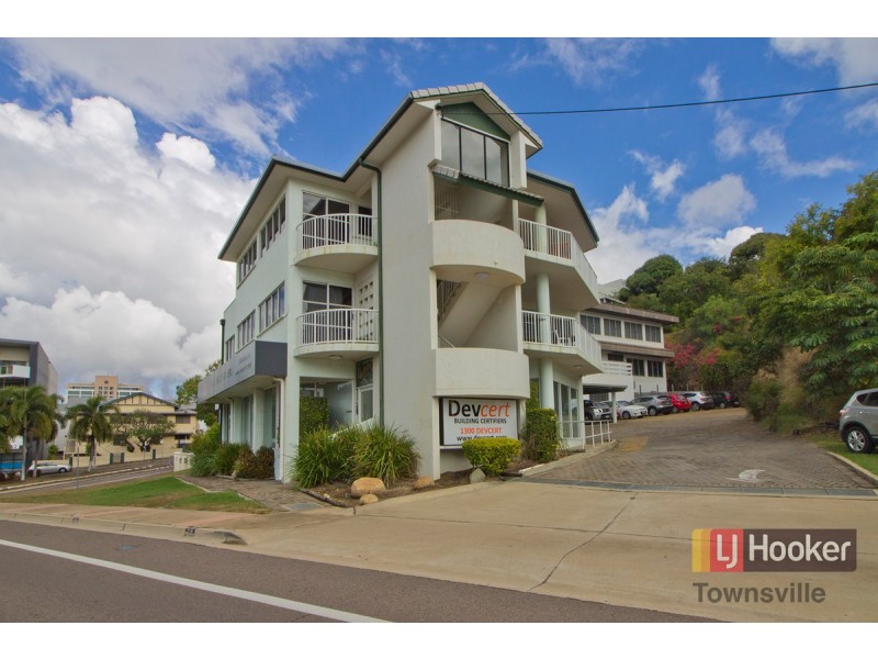 2 Oxley Street, Townsville City QLD 4810