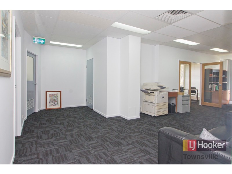 2 Oxley Street, Townsville City QLD 4810