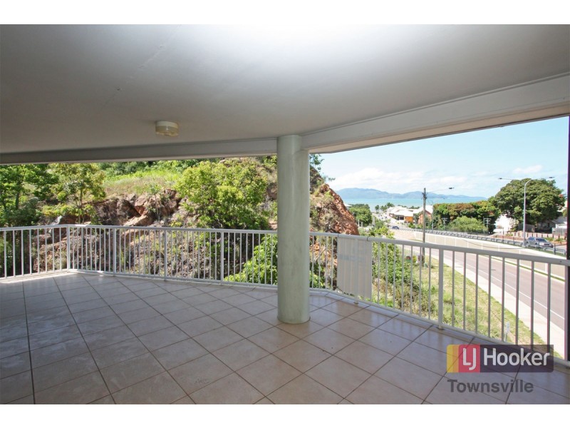 2 Oxley Street, Townsville City QLD 4810