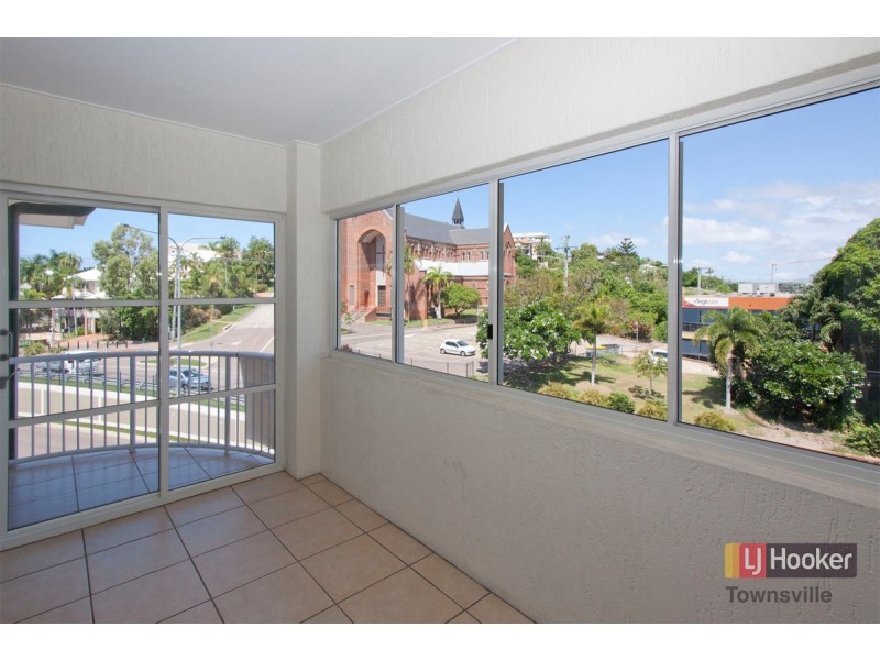 2 Oxley Street, Townsville City QLD 4810