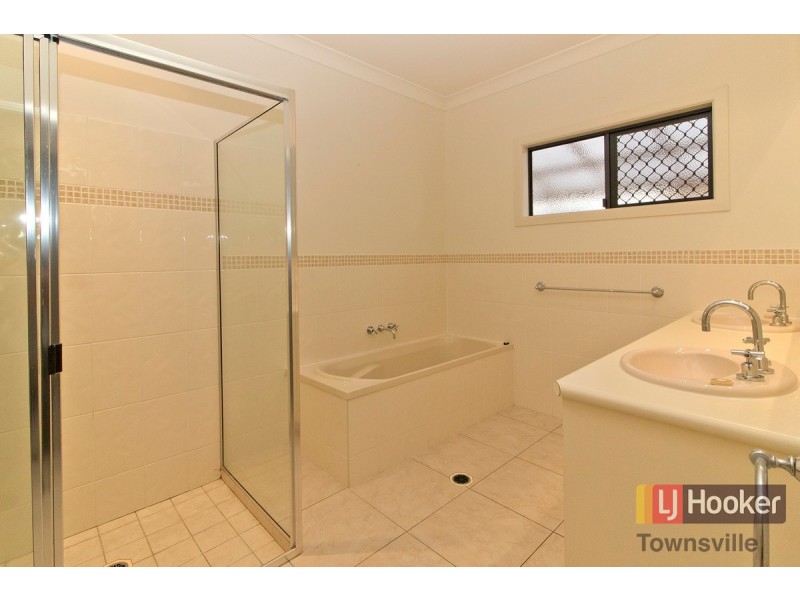 7 Viewpoint Terrace, Idalia QLD 4811