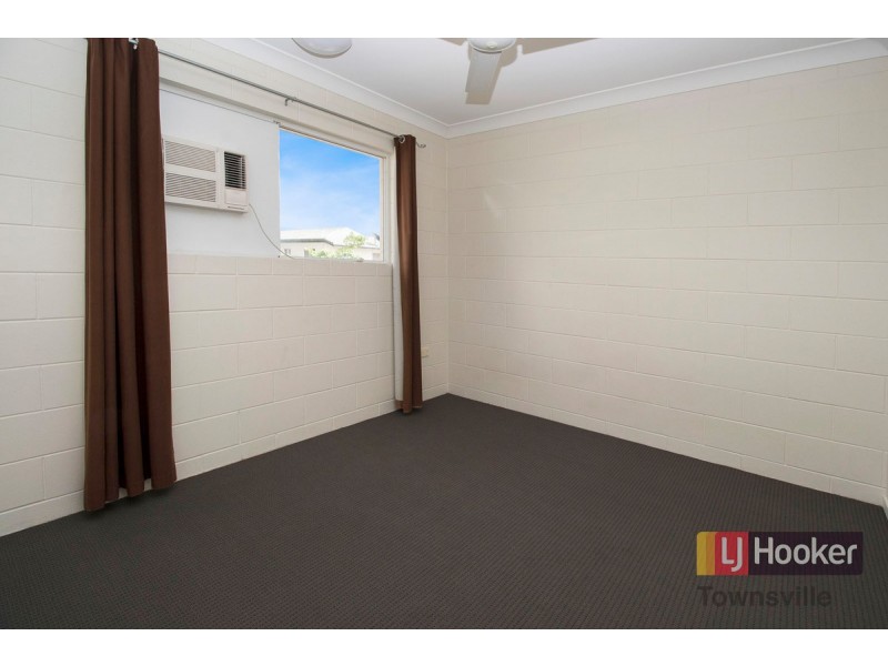 4/7 Palmerston Street, Pimlico QLD 4812