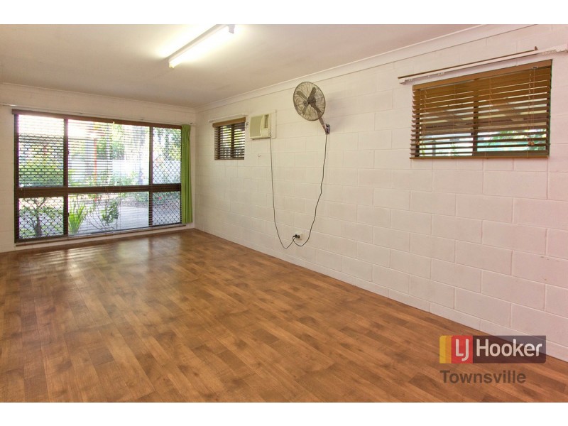 17 Keitley Street, Kirwan QLD 4817