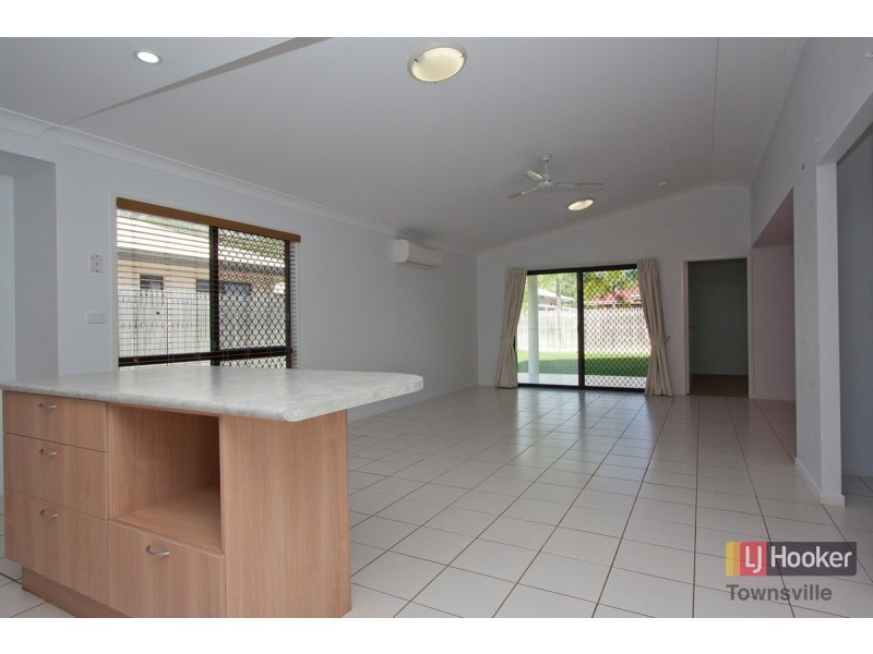 26 Ulysses Drive, Mount Louisa QLD 4814