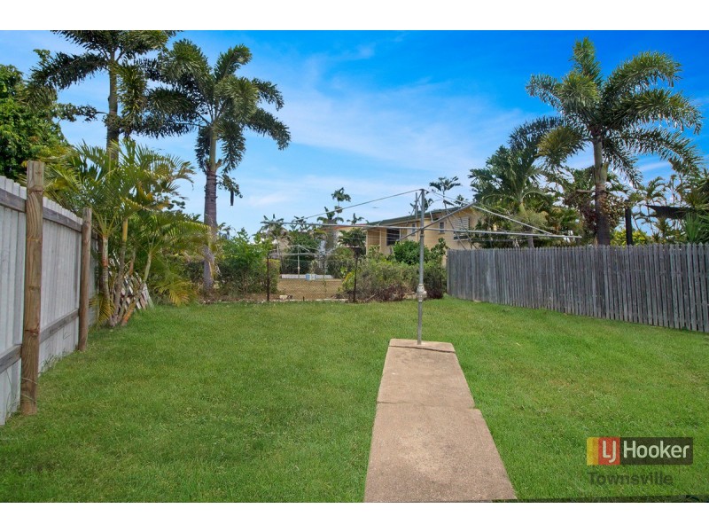 2/148 Mooney Street, Gulliver QLD 4812